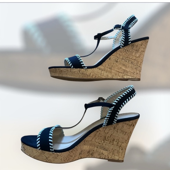 Charles by Charles David wedged Sandals - Picture 1 of 15